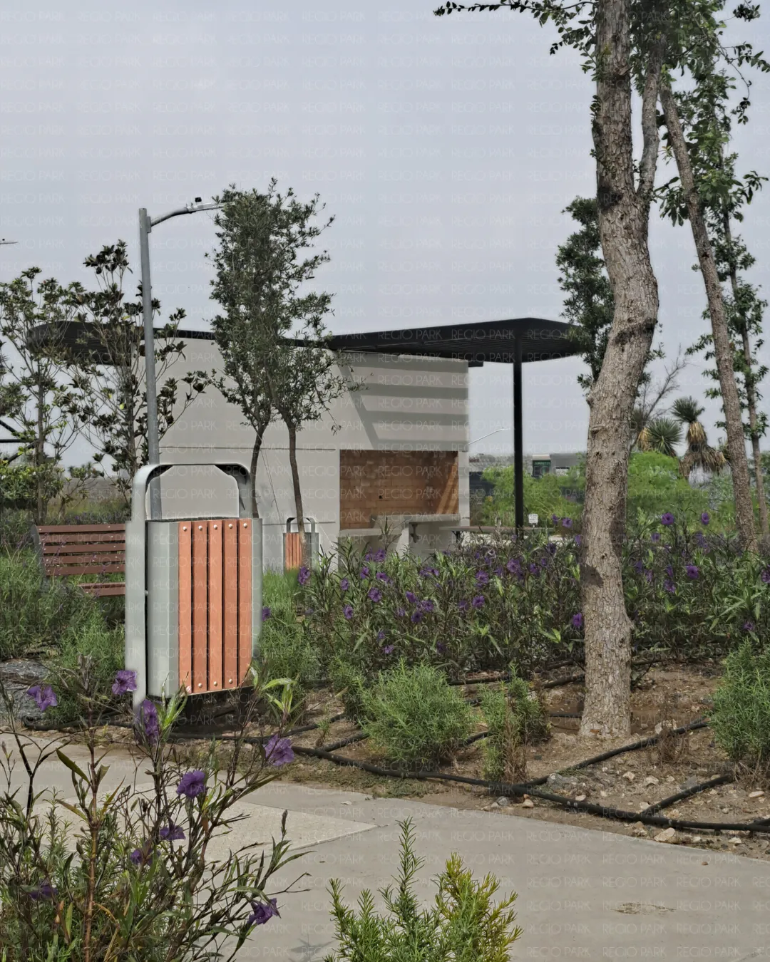 Botes de basura urbanos